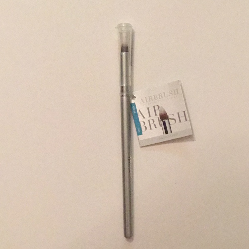 It brushes for ulta airbrush eye no. 125 Smokey liner makeup brush